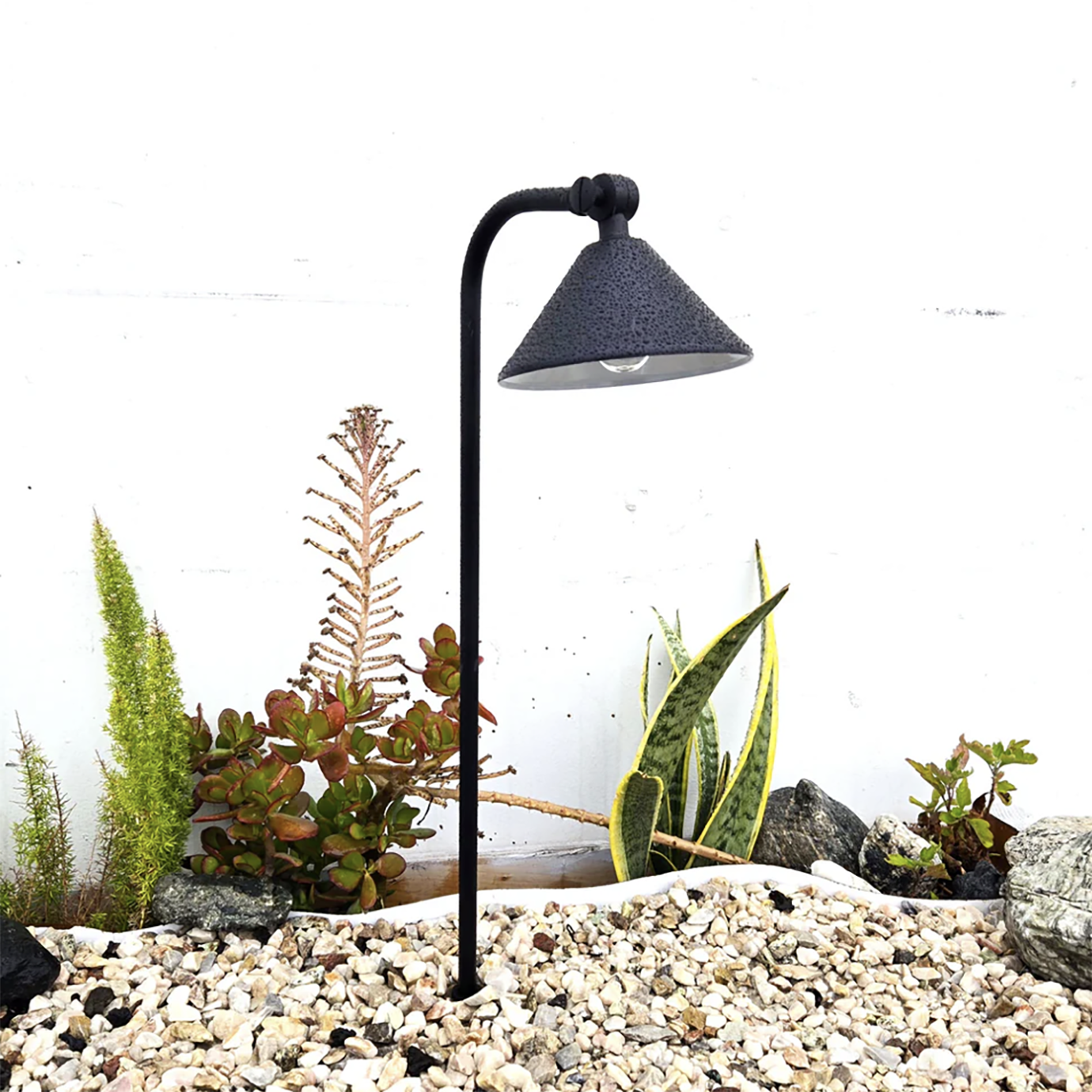 Black Path Light Solid Brass 85N