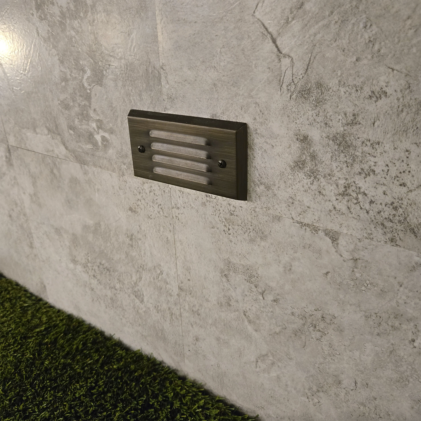 Petite LED Brass Step Light 30
