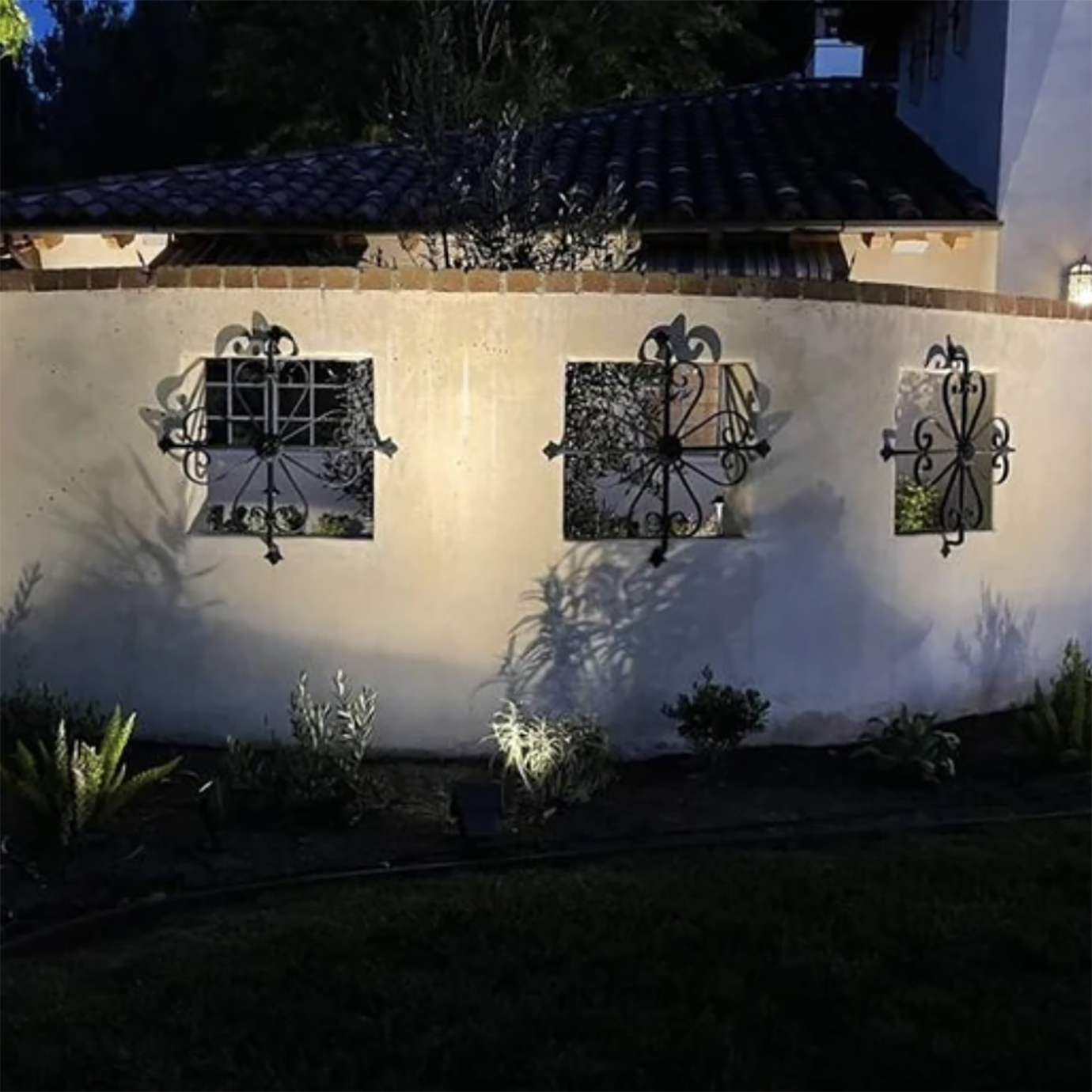 Outdoor Lighting Low Voltage Solid Cast Brass Flood Light in Natural Bronze